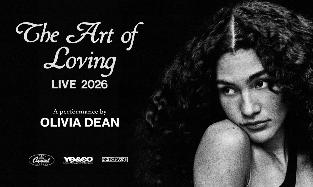 Olivia Dean at Scotiabank Arena